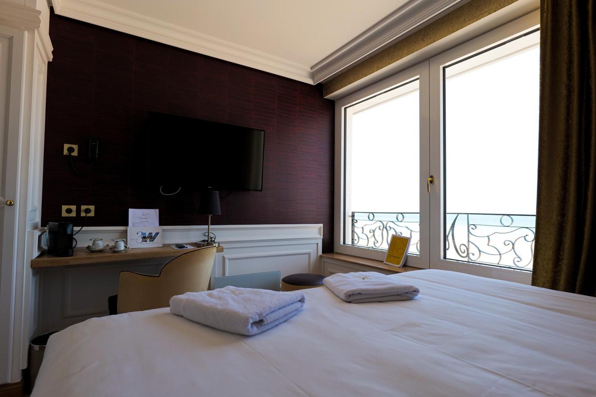 Hotel Merveilleux Cote Mer Дюнкерк Экстерьер фото