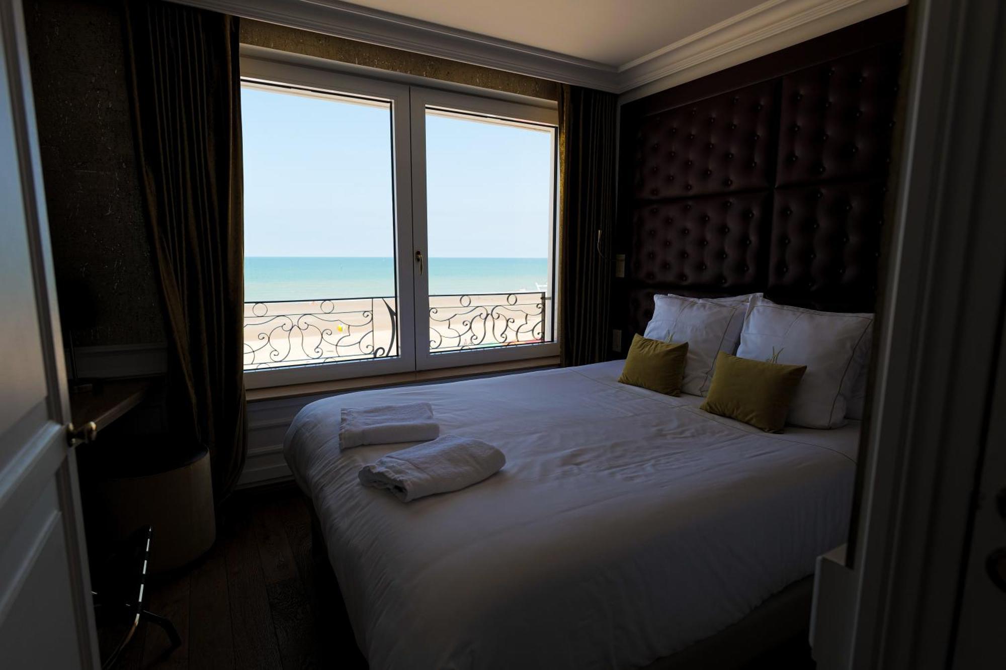 Hotel Merveilleux Cote Mer Дюнкерк Экстерьер фото