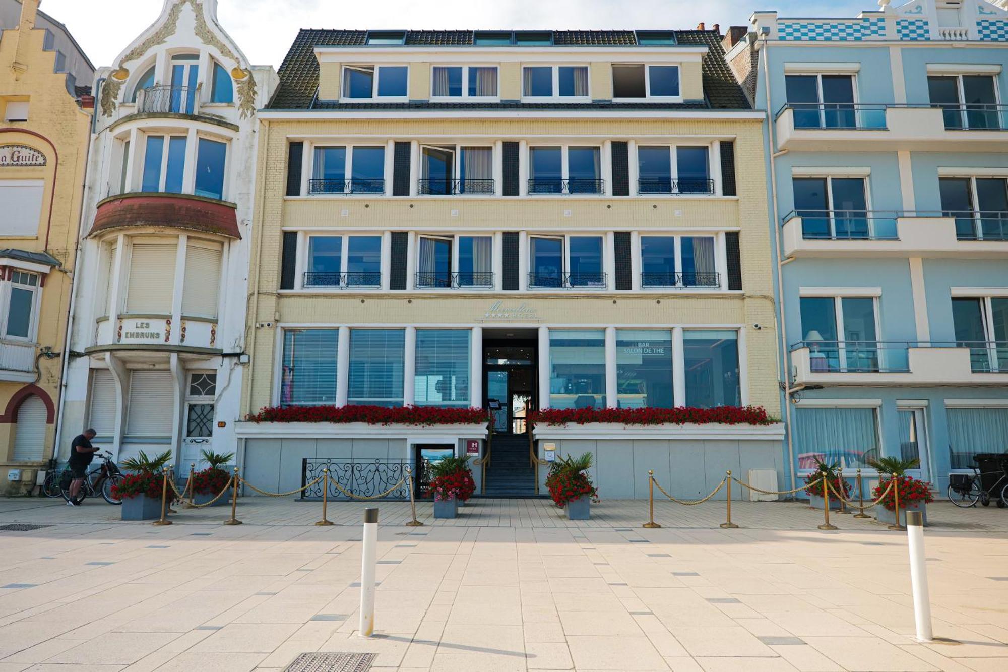 Hotel Merveilleux Cote Mer Дюнкерк Экстерьер фото